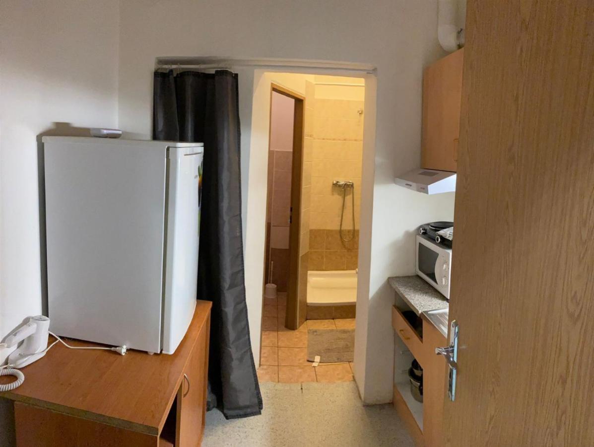 Apartmans V Arealu Vlnena Brno Buitenkant foto